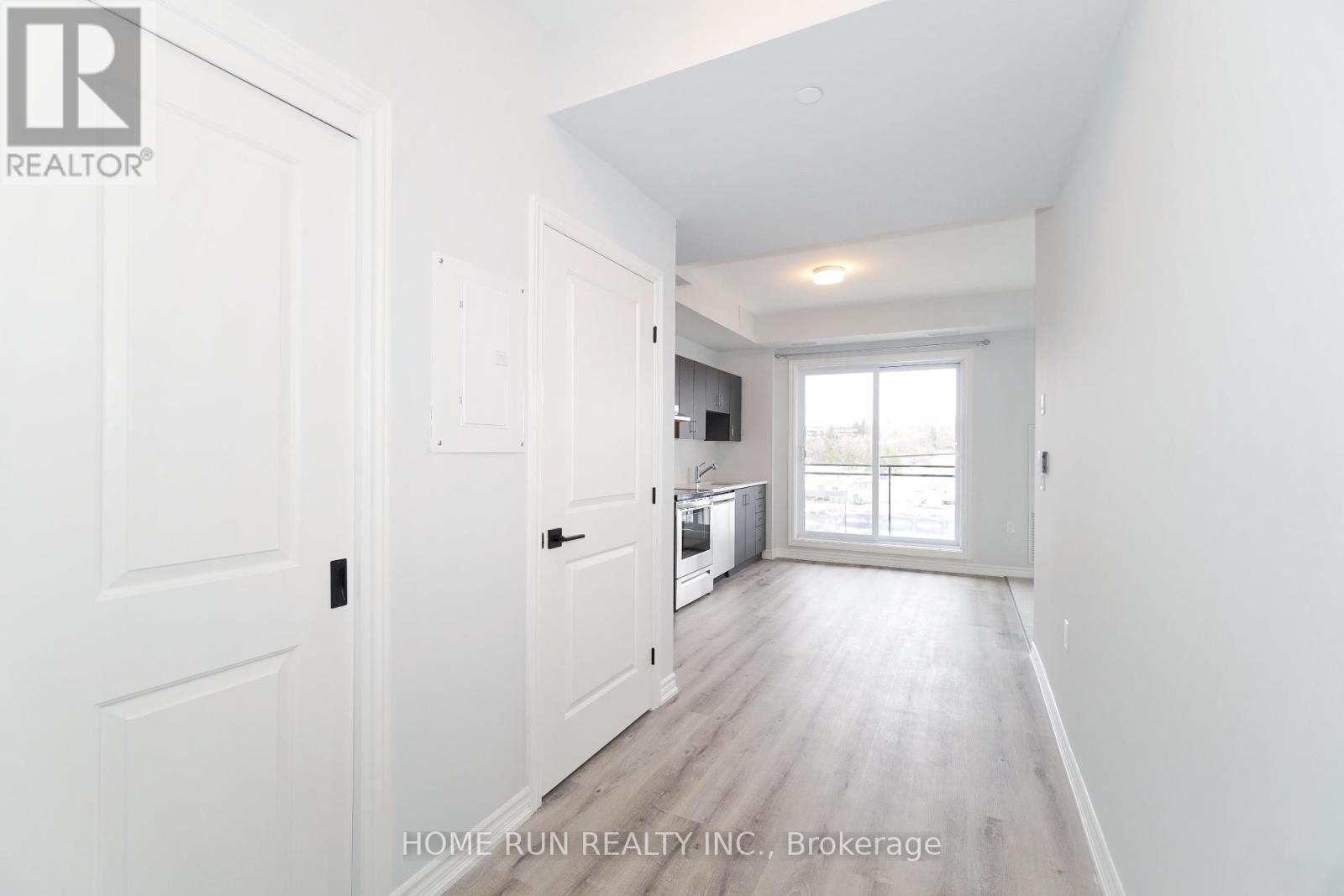 Property at 302 - 1350 HEMLOCK ROAD image 3