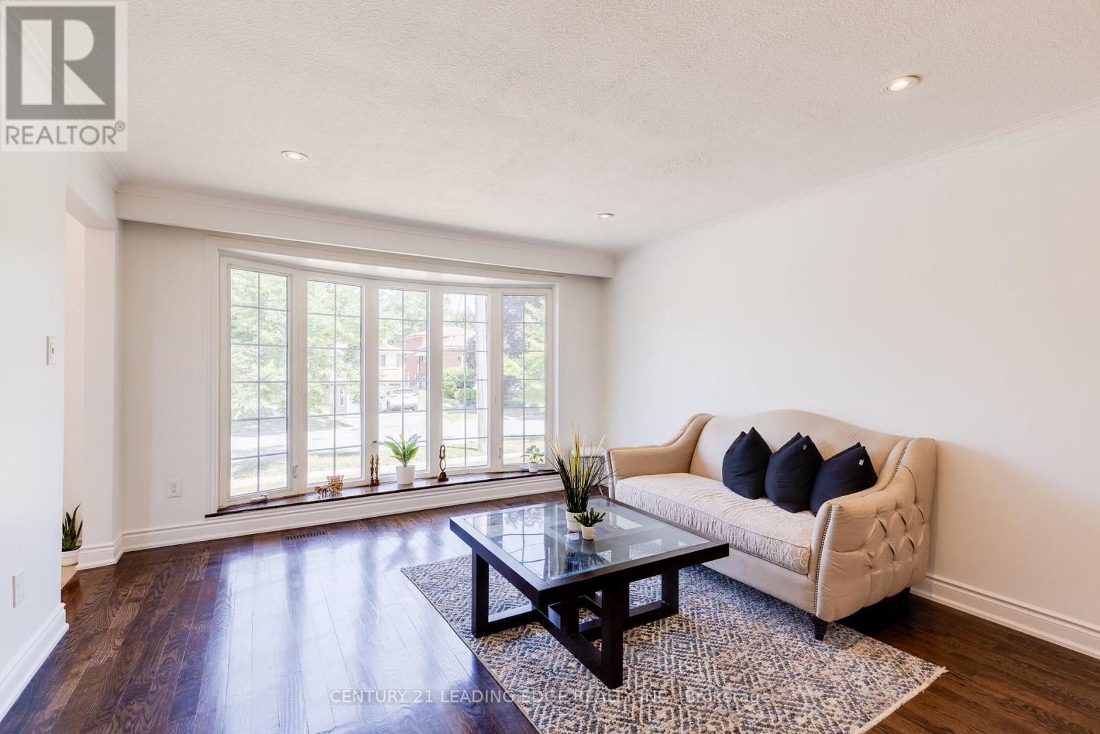 Property at 83 MARILAKE DRIVE image 5
