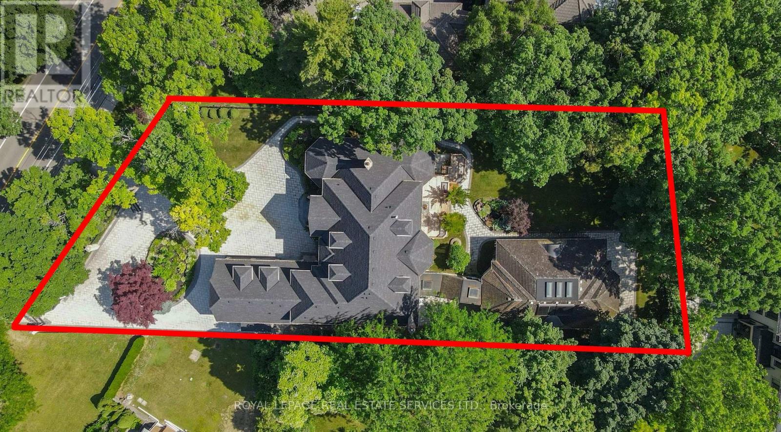 2416 Mississauga Road, Mississauga (Sheridan), Ontario  L5H 2L1 - Photo 49 - W12320959