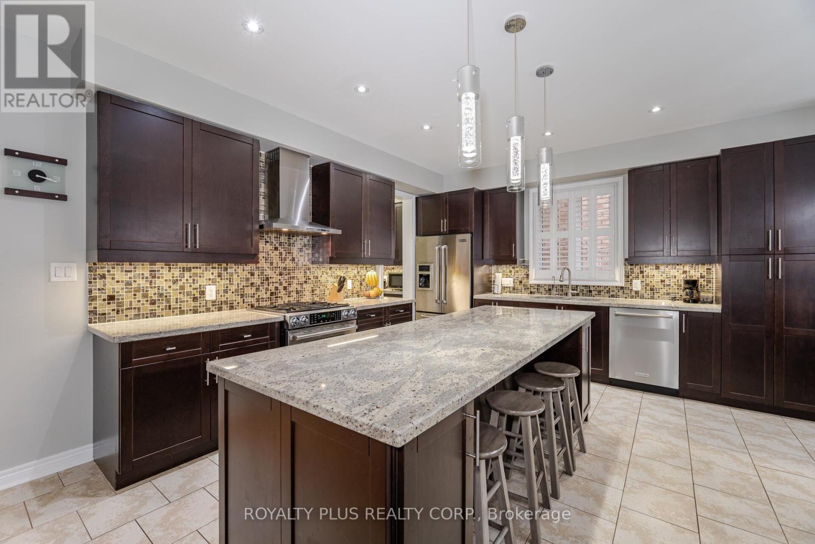 25 Mccandless Court, Caledon, Ontario  L7C 3R6 - Photo 12 - W12321480