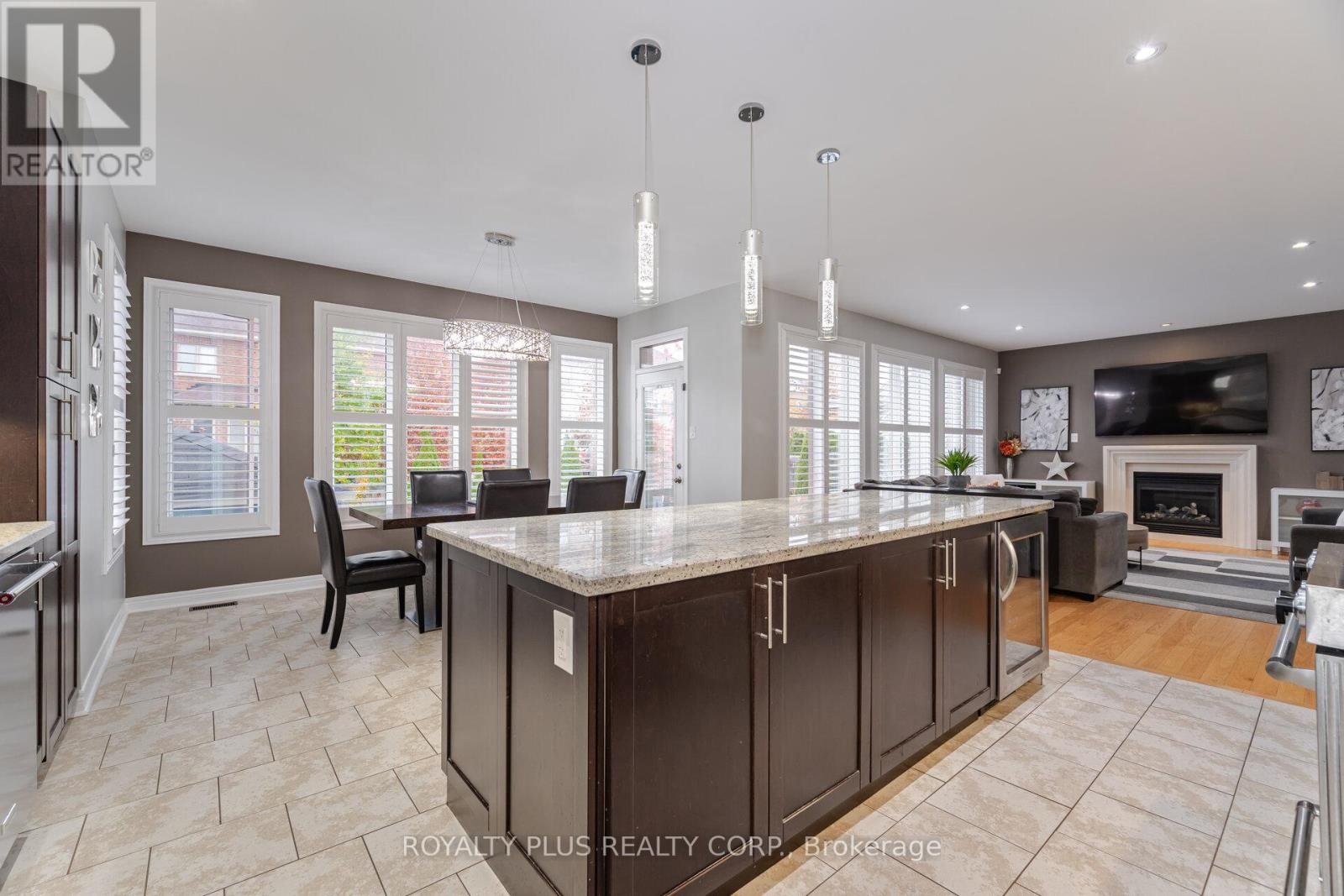 25 Mccandless Court, Caledon, Ontario  L7C 3R6 - Photo 14 - W12321480