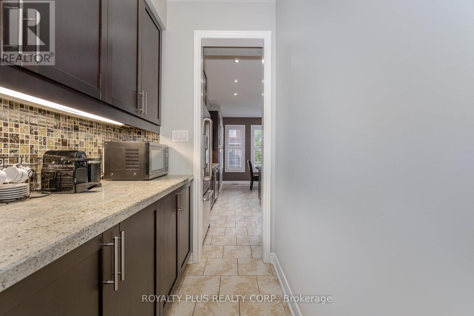 25 Mccandless Court, Caledon, Ontario  L7C 3R6 - Photo 10 - W12321480