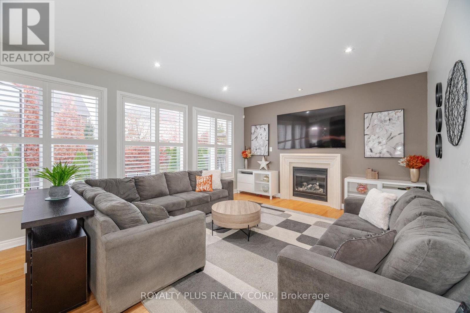 25 Mccandless Court, Caledon, Ontario  L7C 3R6 - Photo 17 - W12321480