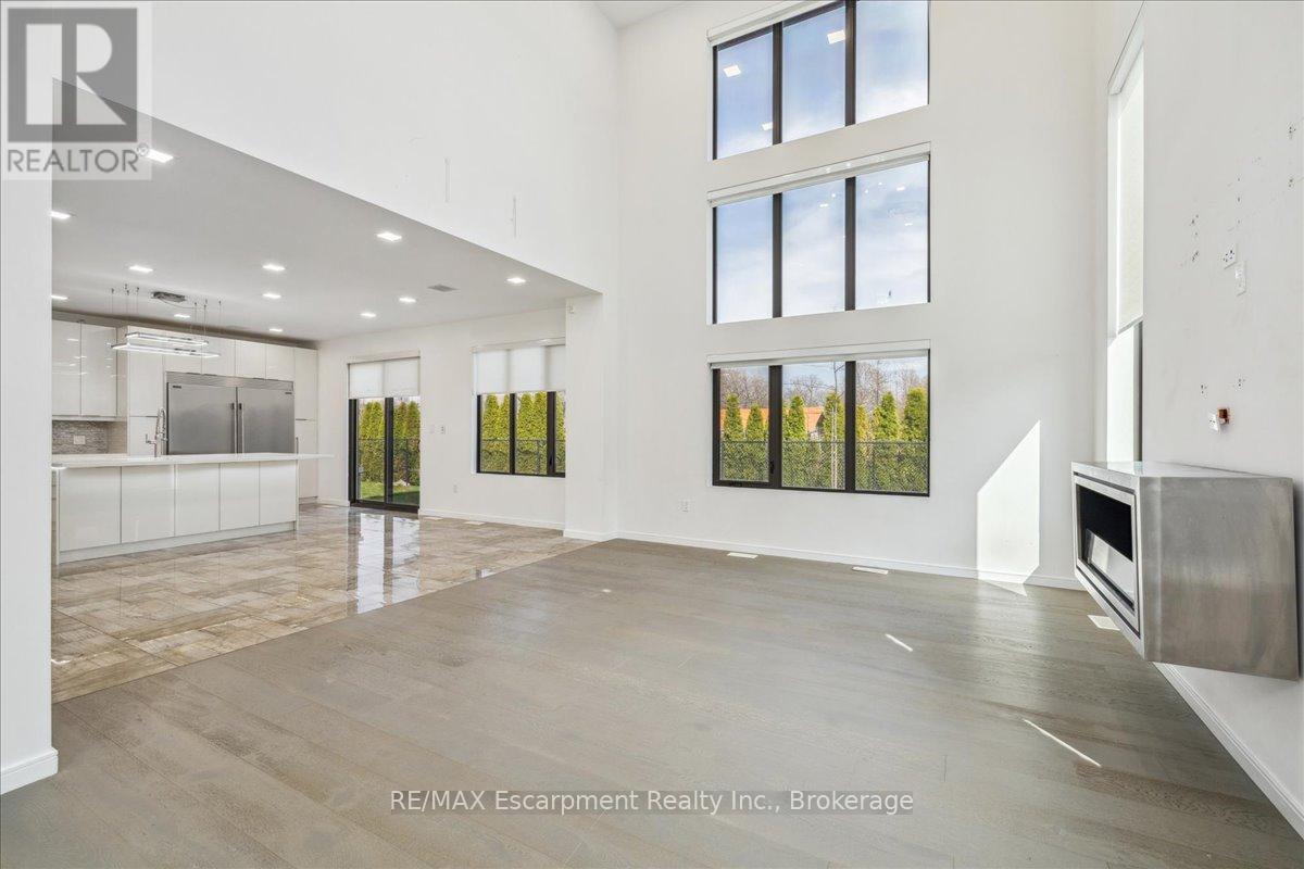 39 Sunrow Gate, Hamilton, Ontario  L8E 5C2 - Photo 20 - X12321534