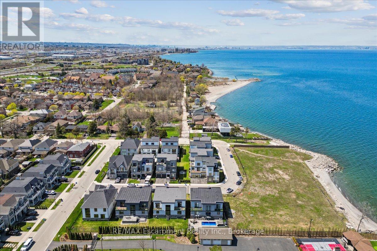 39 Sunrow Gate, Hamilton, Ontario  L8E 5C2 - Photo 47 - X12321534