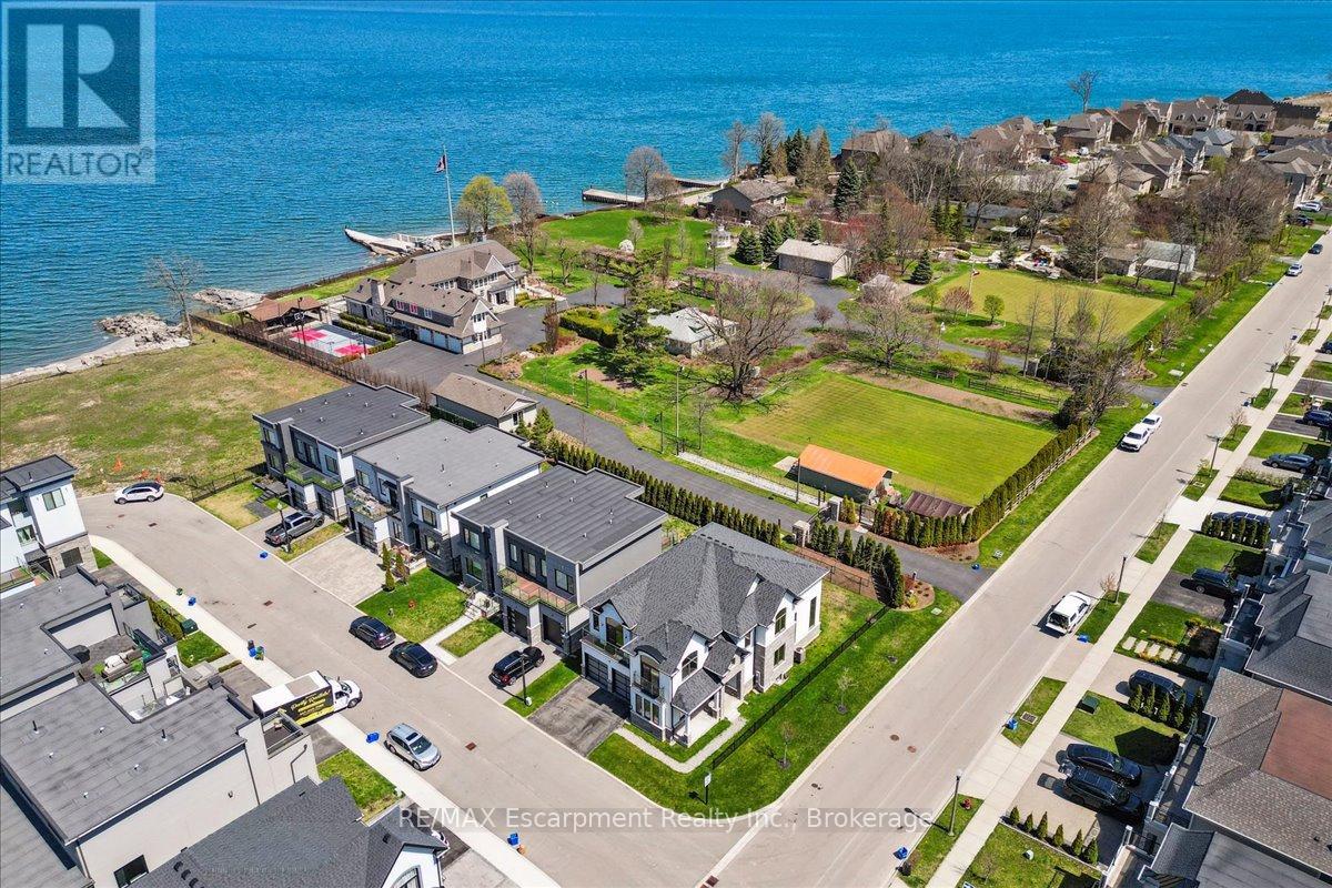 39 Sunrow Gate, Hamilton, Ontario  L8E 5C2 - Photo 48 - X12321534