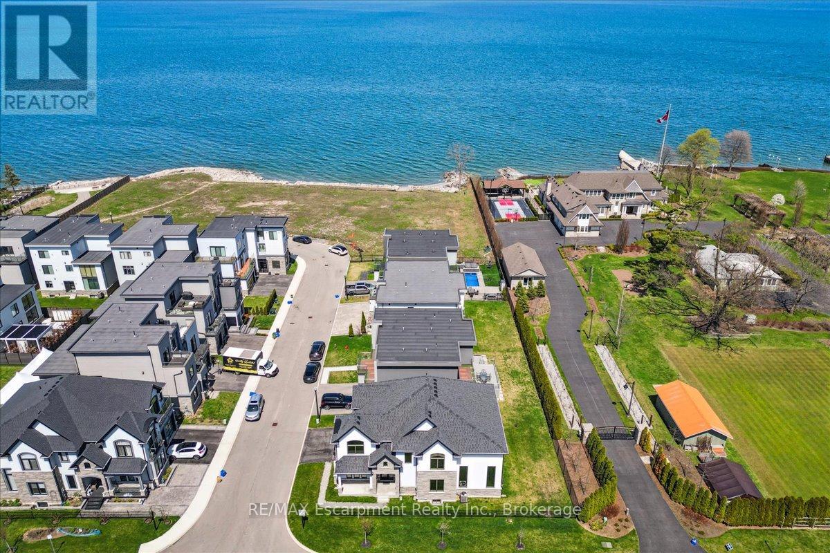 39 Sunrow Gate, Hamilton, Ontario  L8E 5C2 - Photo 49 - X12321534