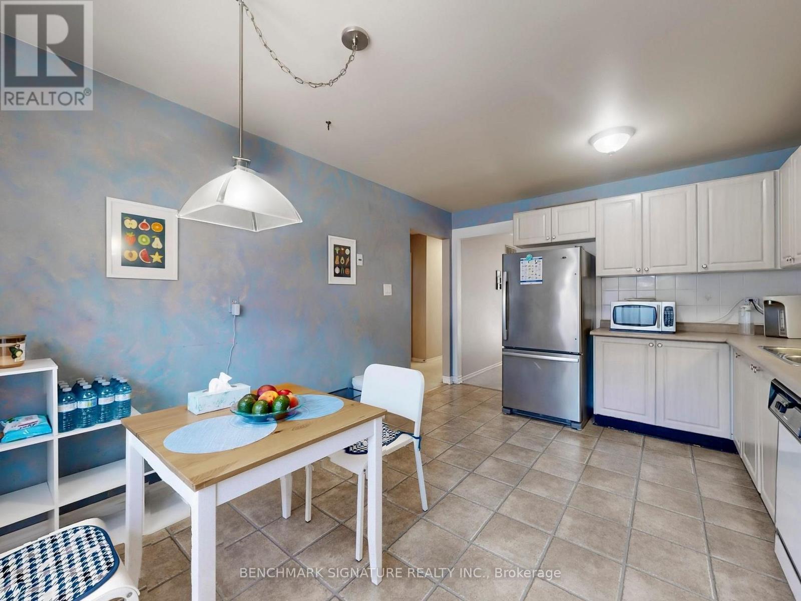 Property at 47 WAGON TRAILWAY image 4