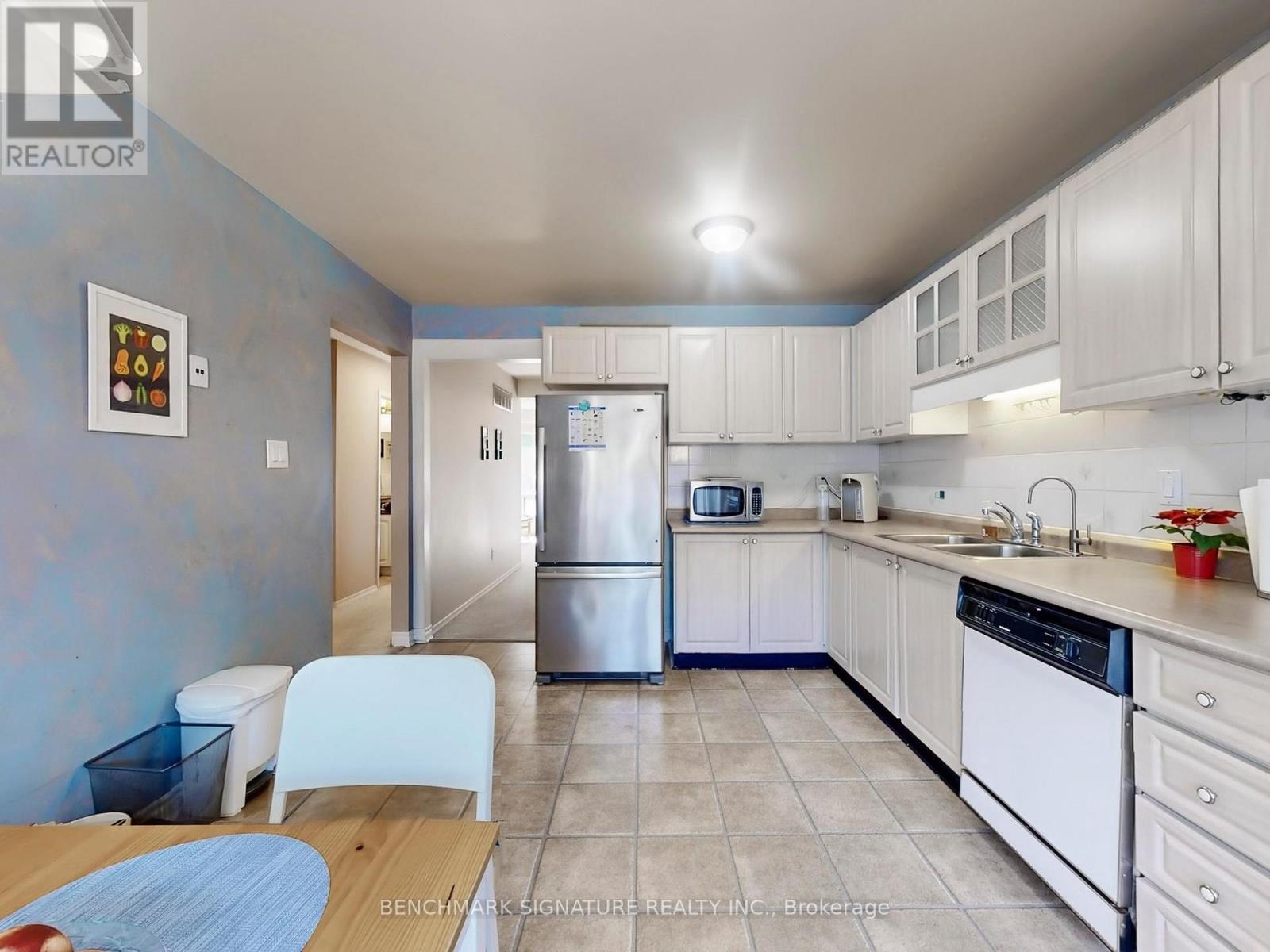 Property at 47 WAGON TRAILWAY image 5