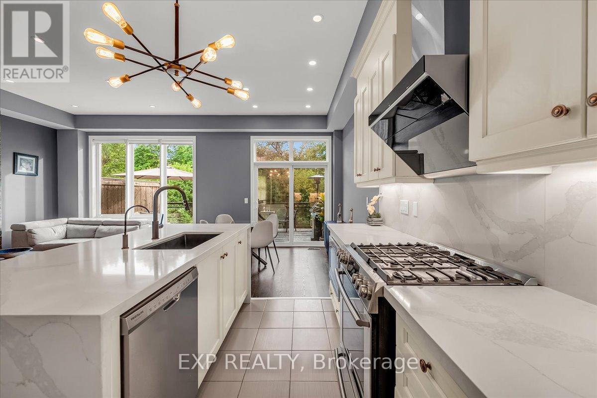28 Crestridge Drive, Vaughan, Ontario  L4J 0K1 - Photo 12 - N12321488
