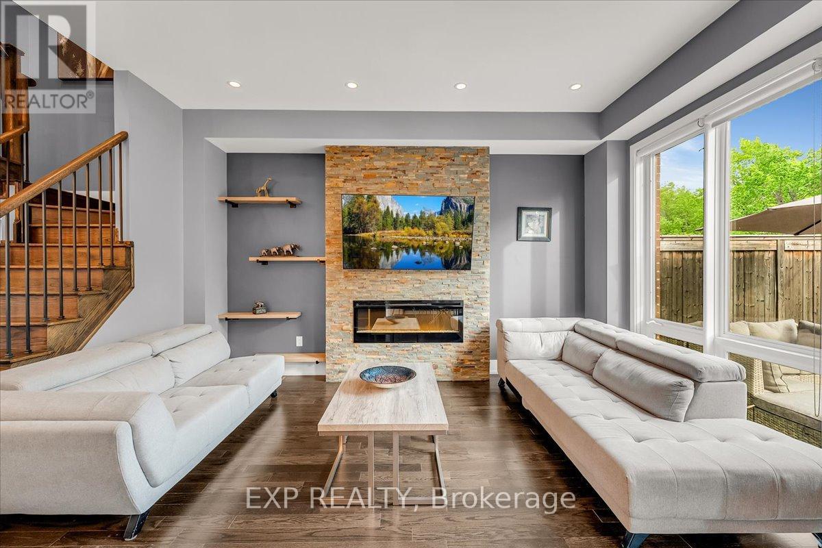 Property at 28 CRESTRIDGE DRIVE image 5
