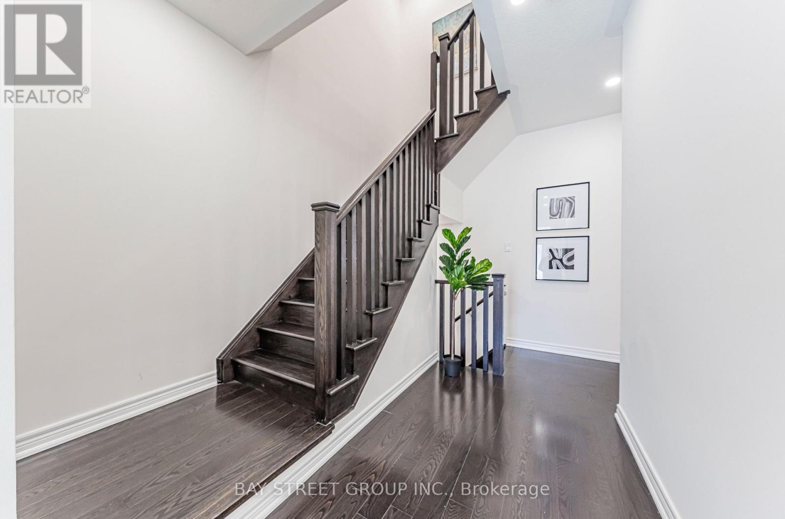 28 Rougeview Park Crescent, Markham, Ontario  L6E 0P7 - Photo 16 - N12321513