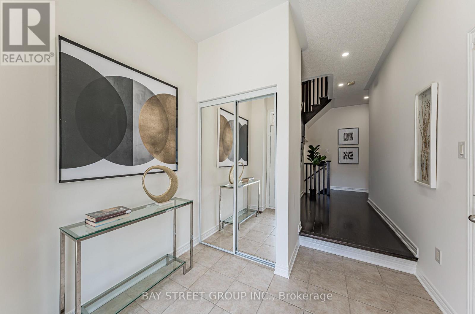 28 Rougeview Park Crescent, Markham, Ontario  L6E 0P7 - Photo 7 - N12321513