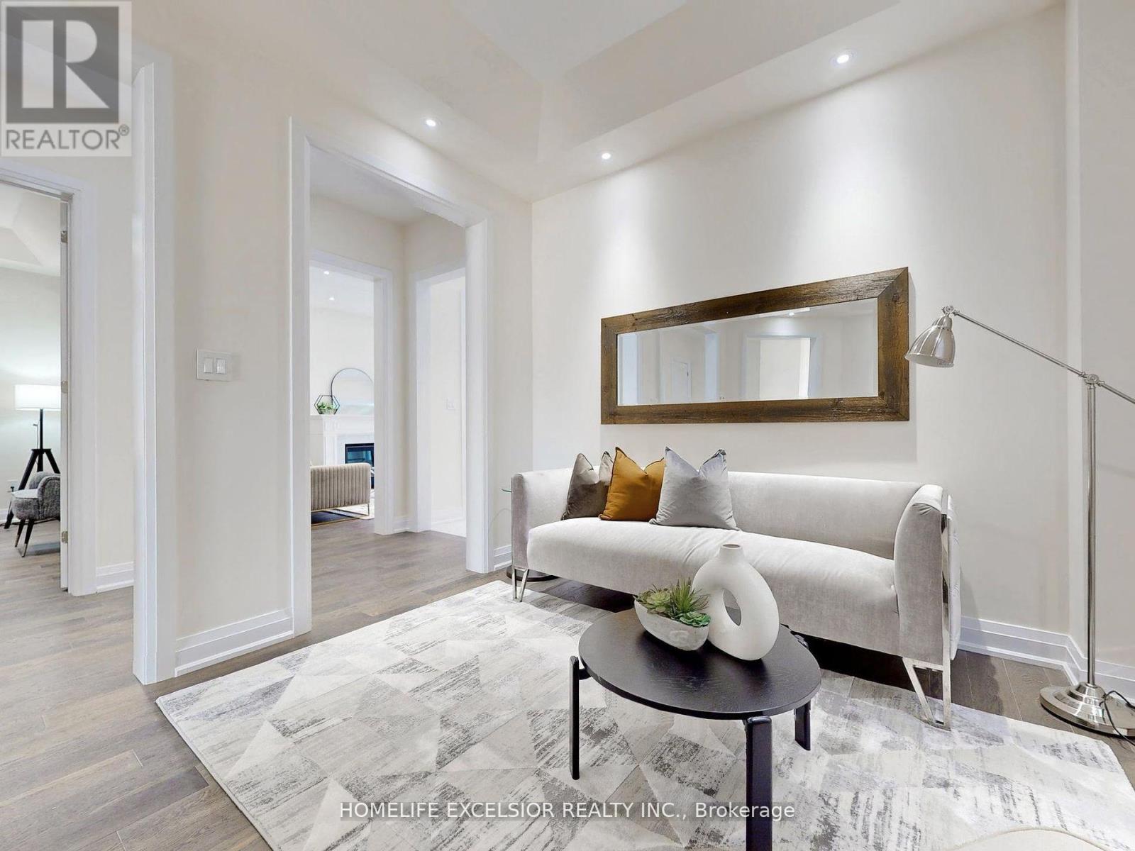 19 Aida Place, Richmond Hill, Ontario  L4E 2Y5 - Photo 14 - N12321521