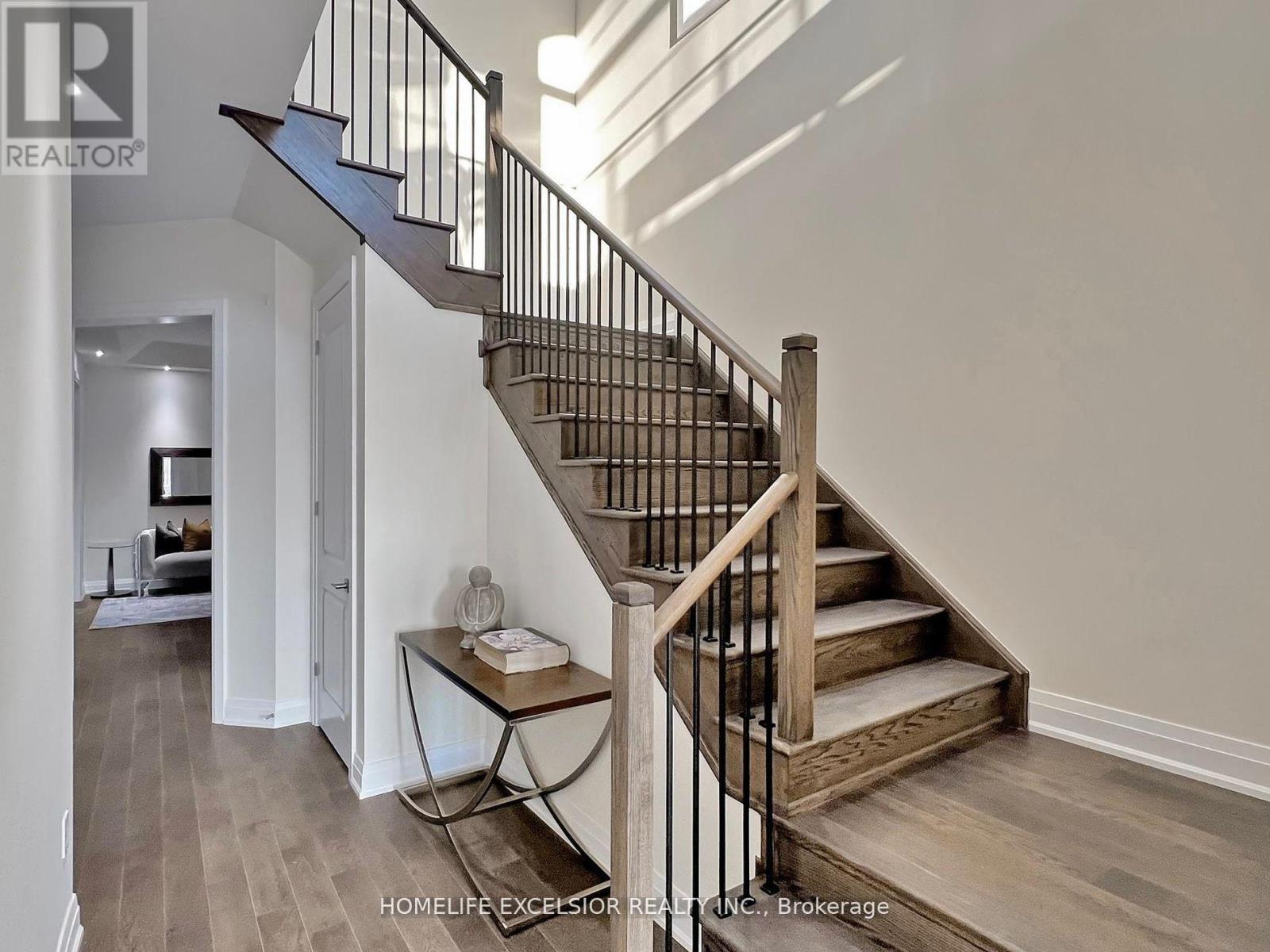 19 Aida Place, Richmond Hill, Ontario  L4E 2Y5 - Photo 22 - N12321521