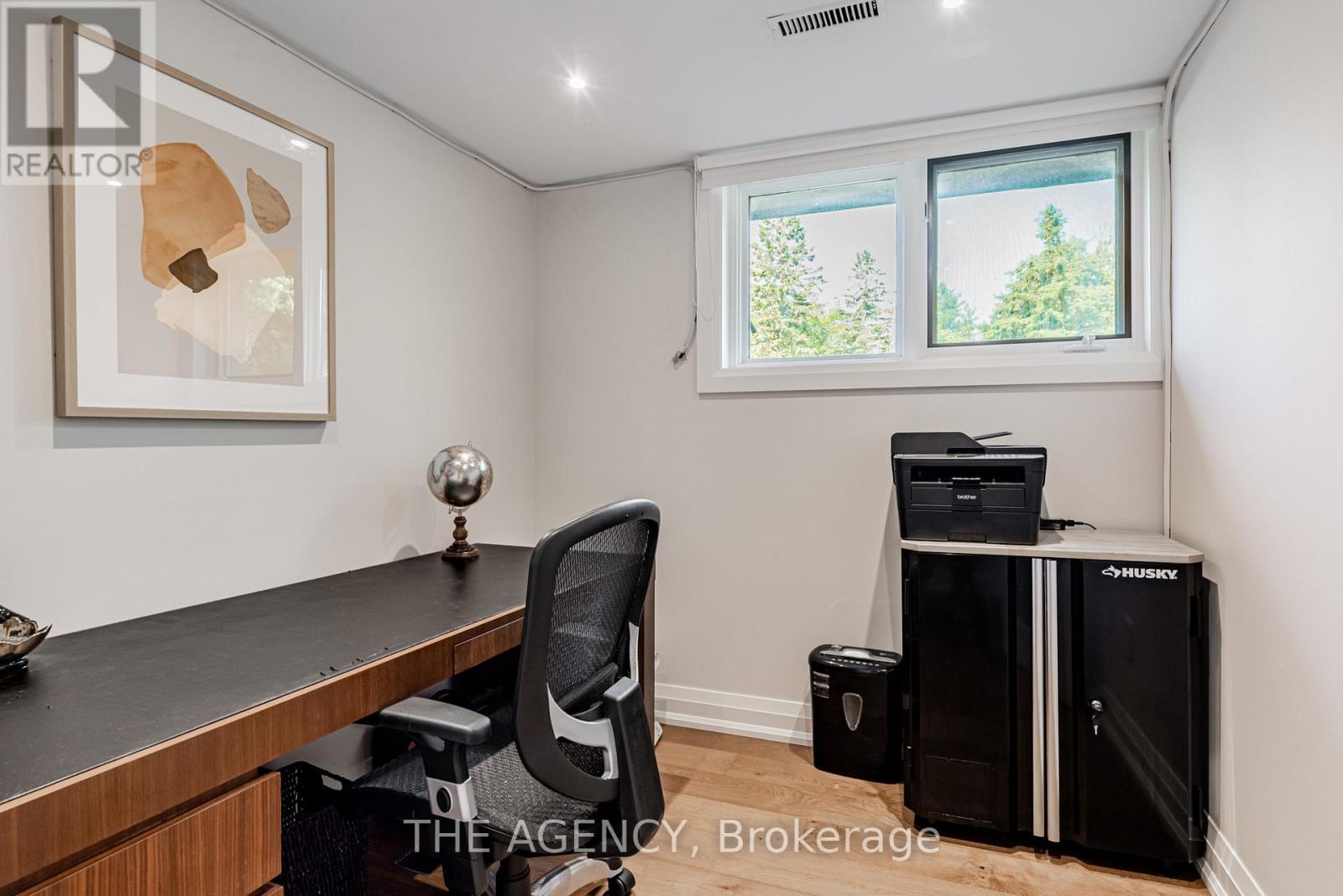 14639 Leslie Street, Aurora, Ontario  L4G 7C6 - Photo 18 - N12321526