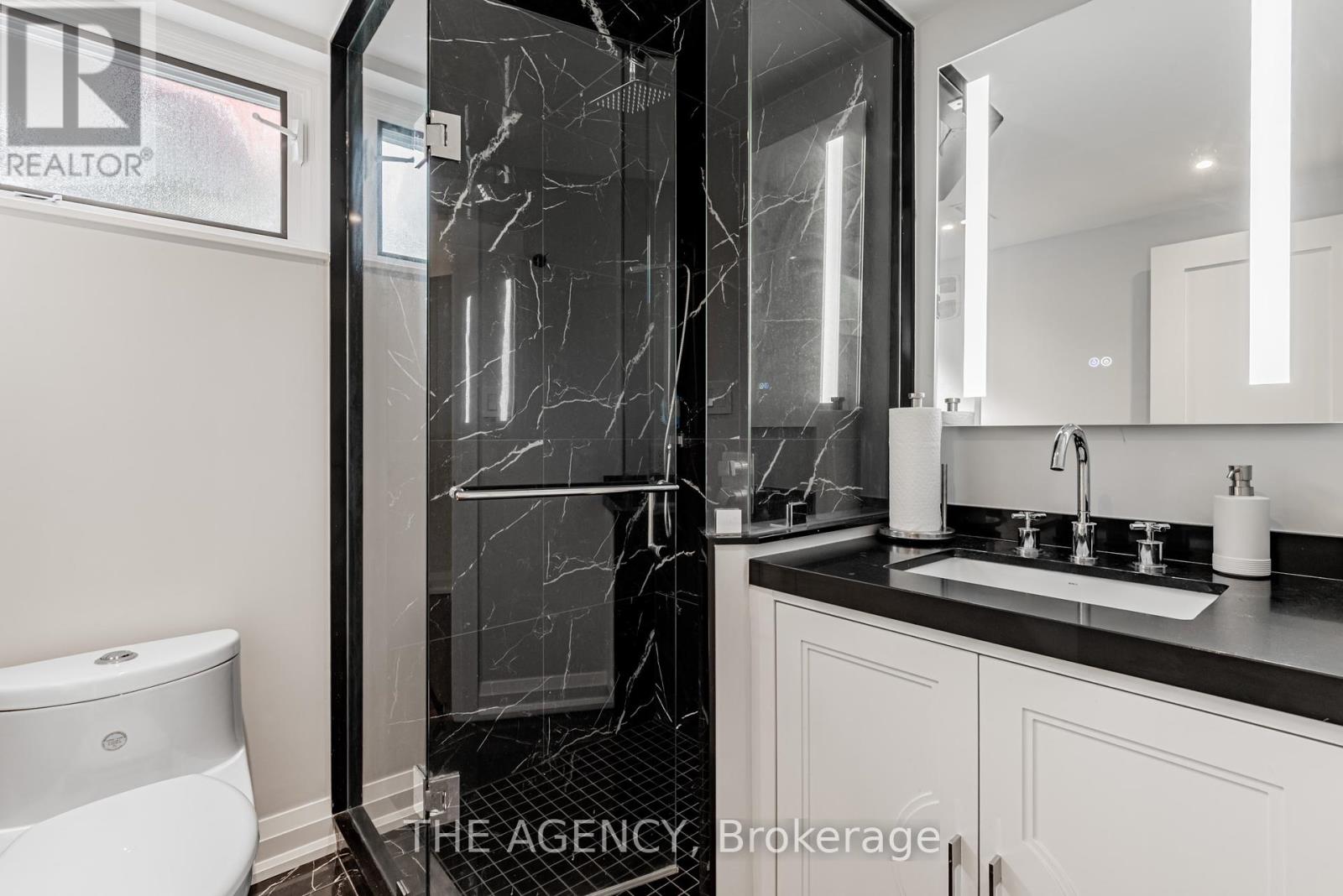 14639 Leslie Street, Aurora, Ontario  L4G 7C6 - Photo 22 - N12321526