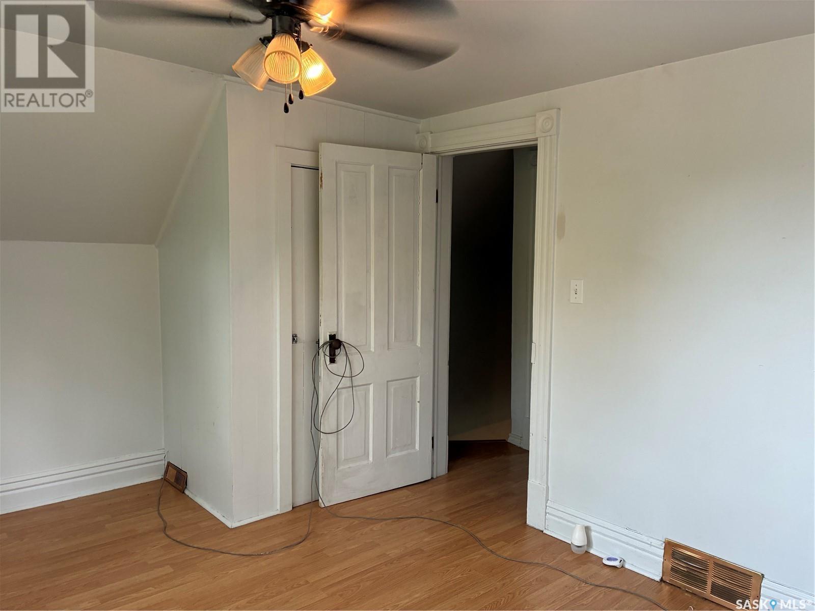 502 Bangor Avenue, Viscount, Saskatchewan  S0K 4M0 - Photo 17 - SK014491