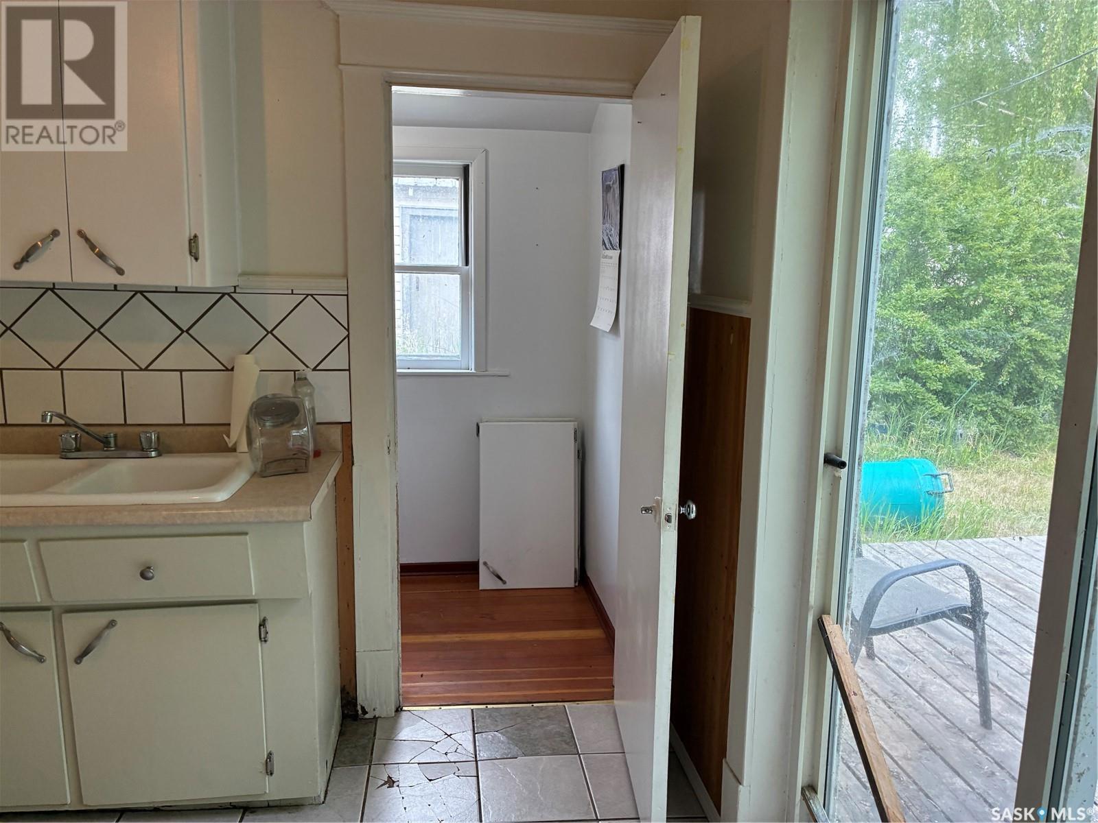 502 Bangor Avenue, Viscount, Saskatchewan  S0K 4M0 - Photo 8 - SK014491