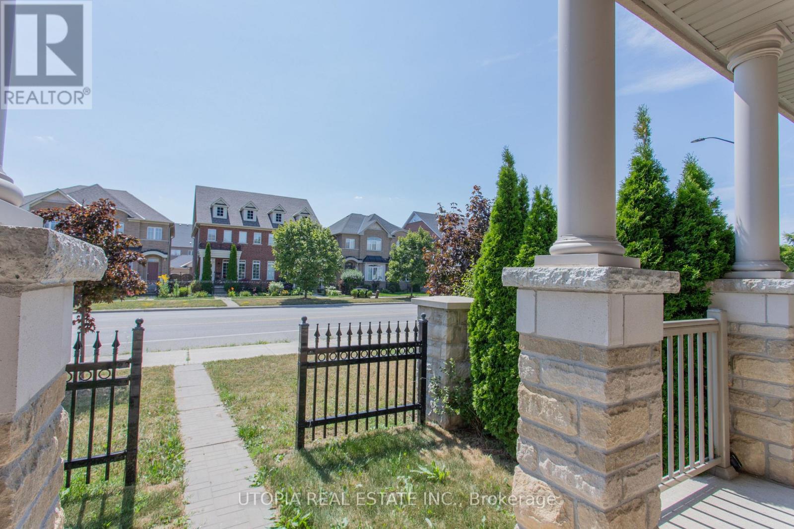 5409 Tenth Line W, Mississauga, Ontario  L5M 0V7 - Photo 3 - W12321524