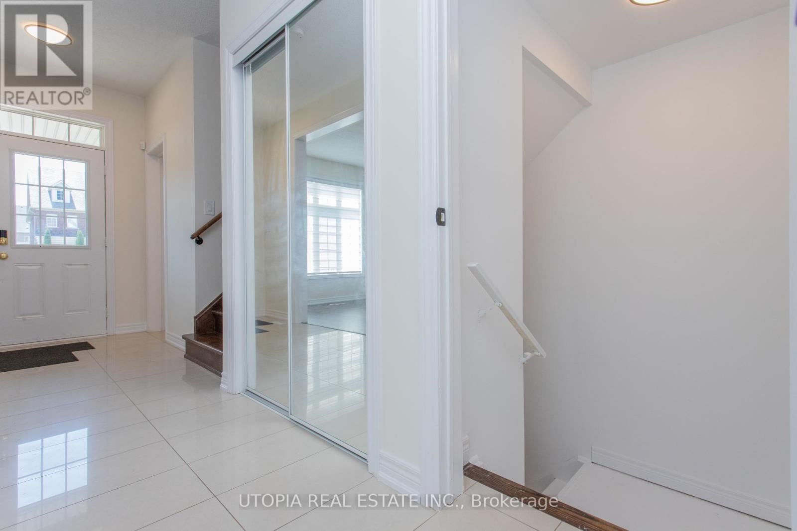 5409 Tenth Line W, Mississauga, Ontario  L5M 0V7 - Photo 5 - W12321524