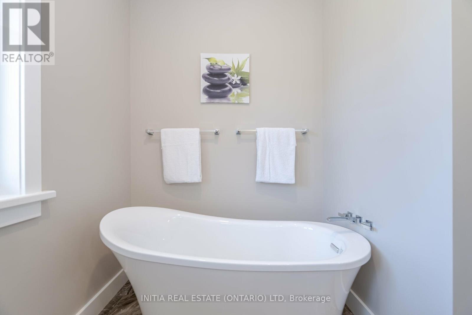 11786 Parson Road, Southwold, Ontario  N5P 3T2 - Photo 21 - X12321548