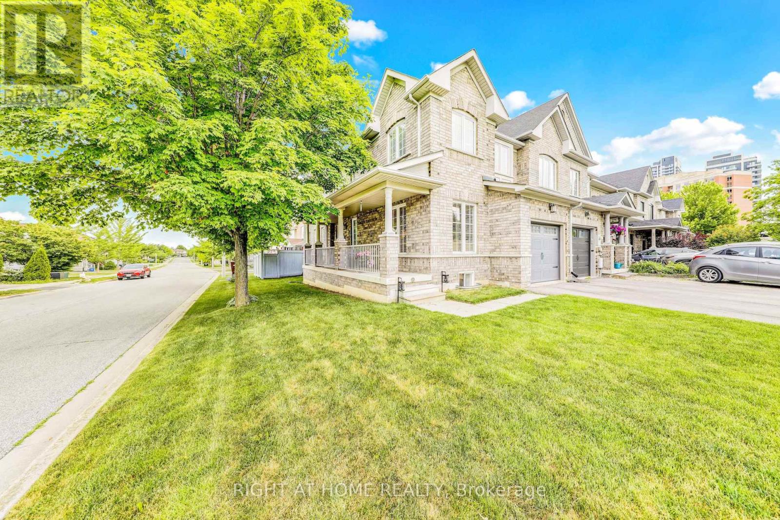 Property at 108 KING WILLIAM CRESCENT image 2