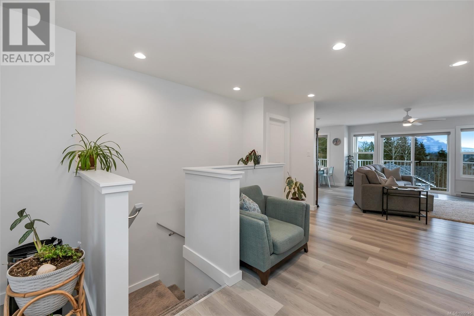275 Castley Hts, Lake Cowichan, British Columbia  V0R 2G0 - Photo 12 - 1009145