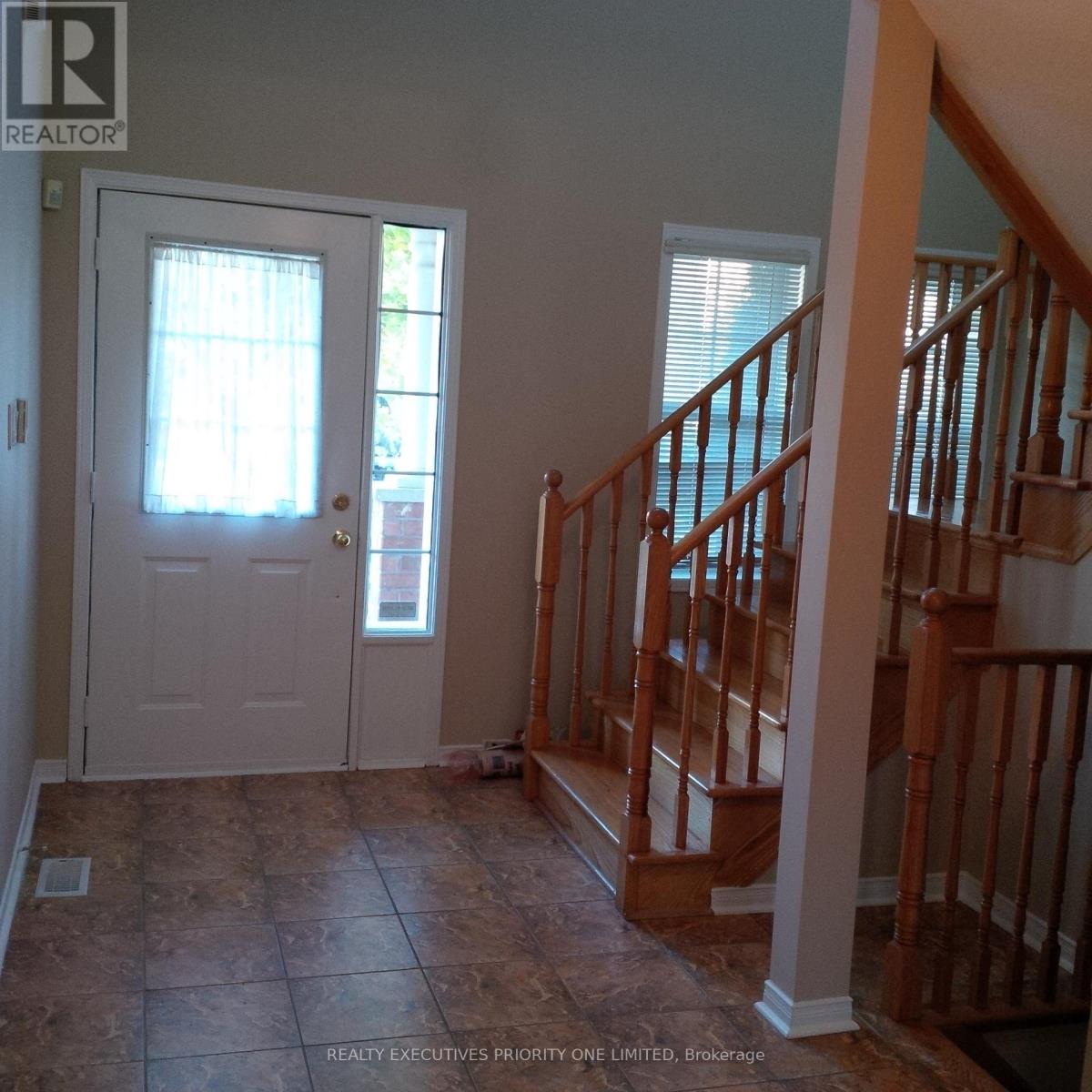 Property at 150 HOLLYWOOD HILL CIRCLE image 2