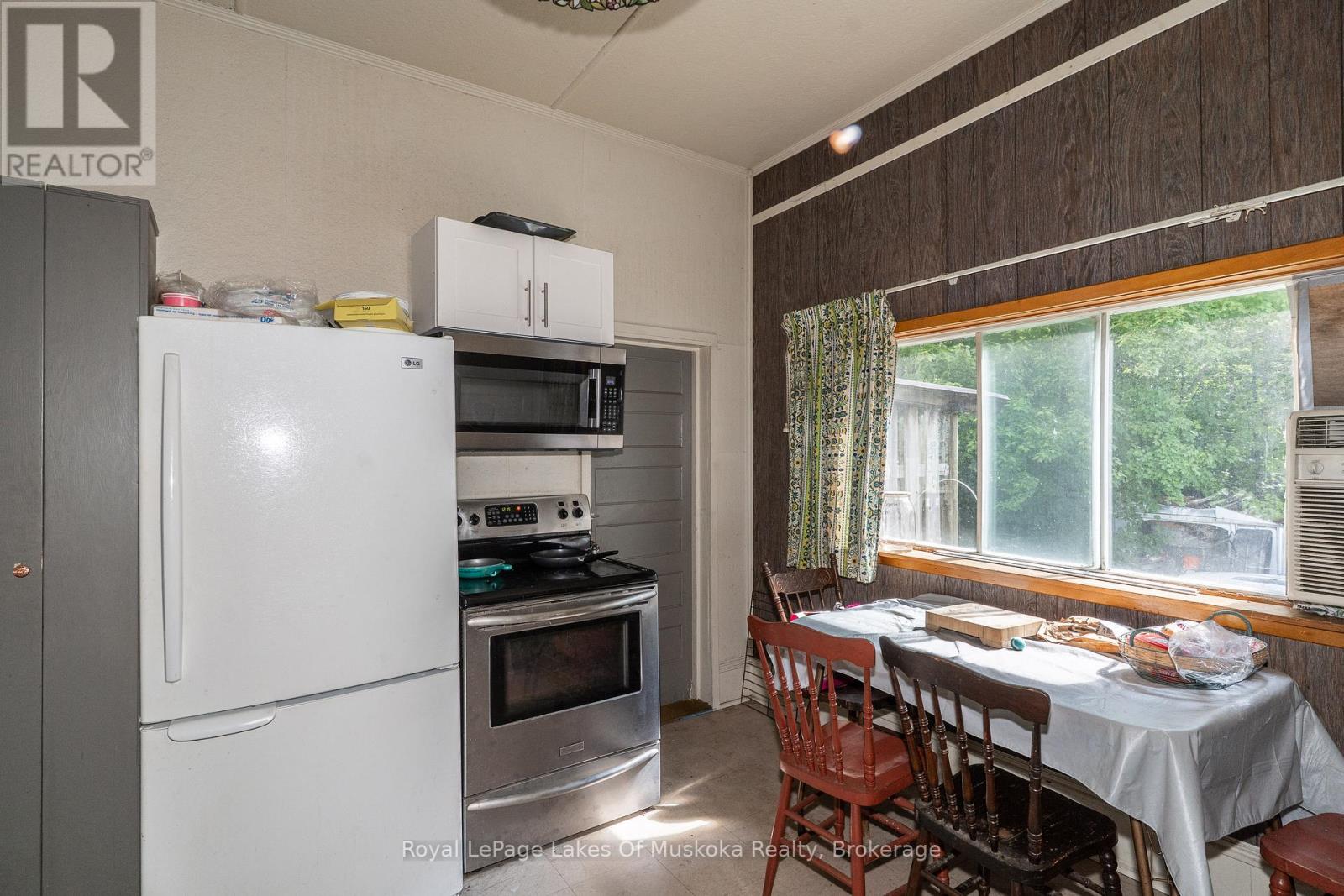 1170 North Shore Drive, Gravenhurst, Ontario  P1P 1R1 - Photo 14 - X12272343