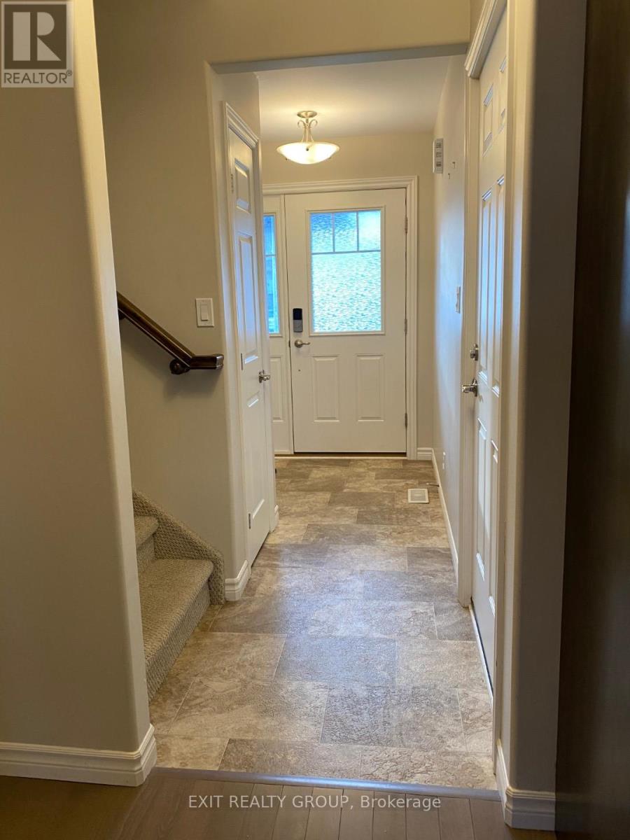 Property at 81 MOUNTAIN ASH DRIVE image 4