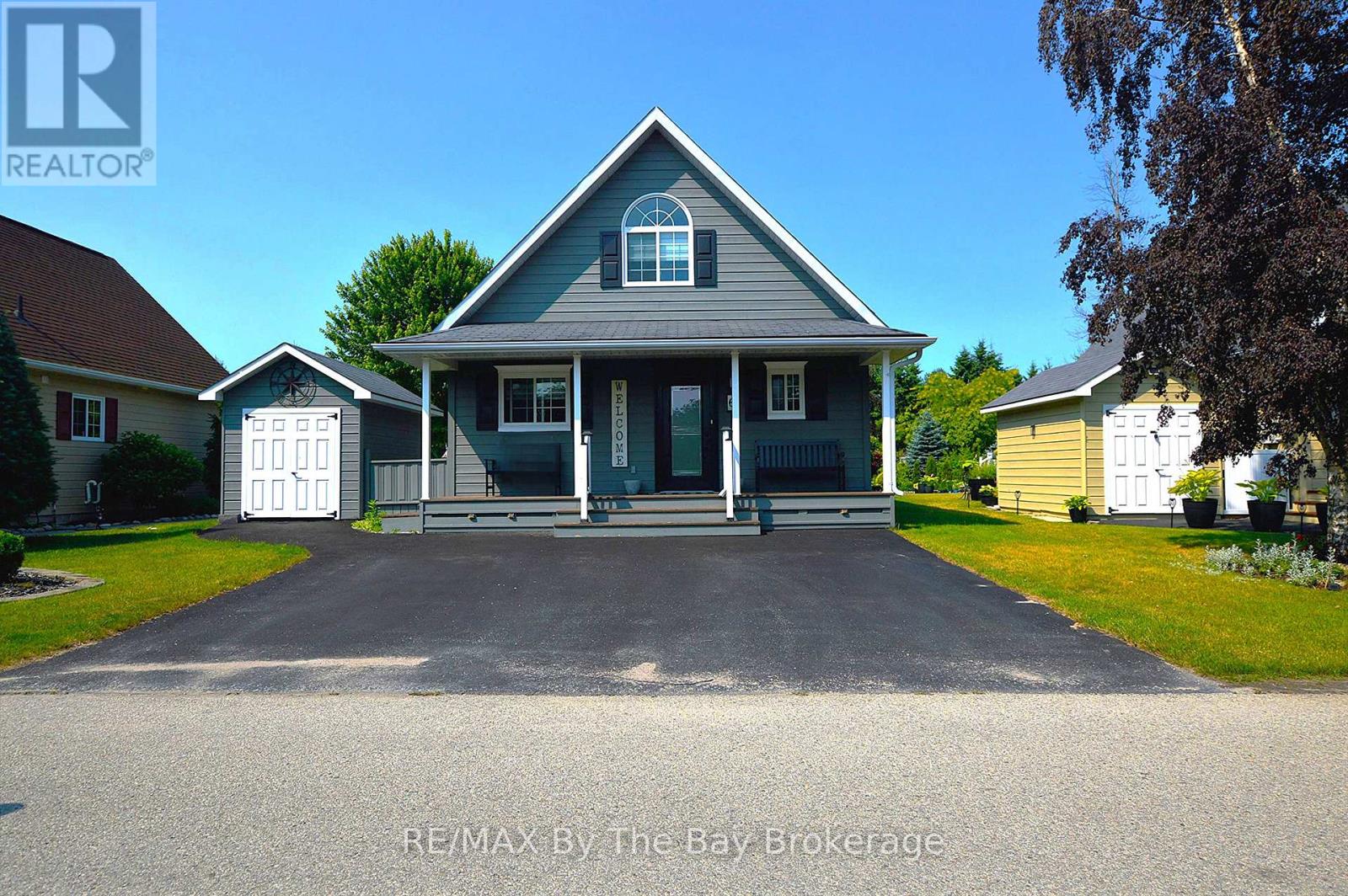 Property at 6 TEMAGAMI TRAIL image 1
