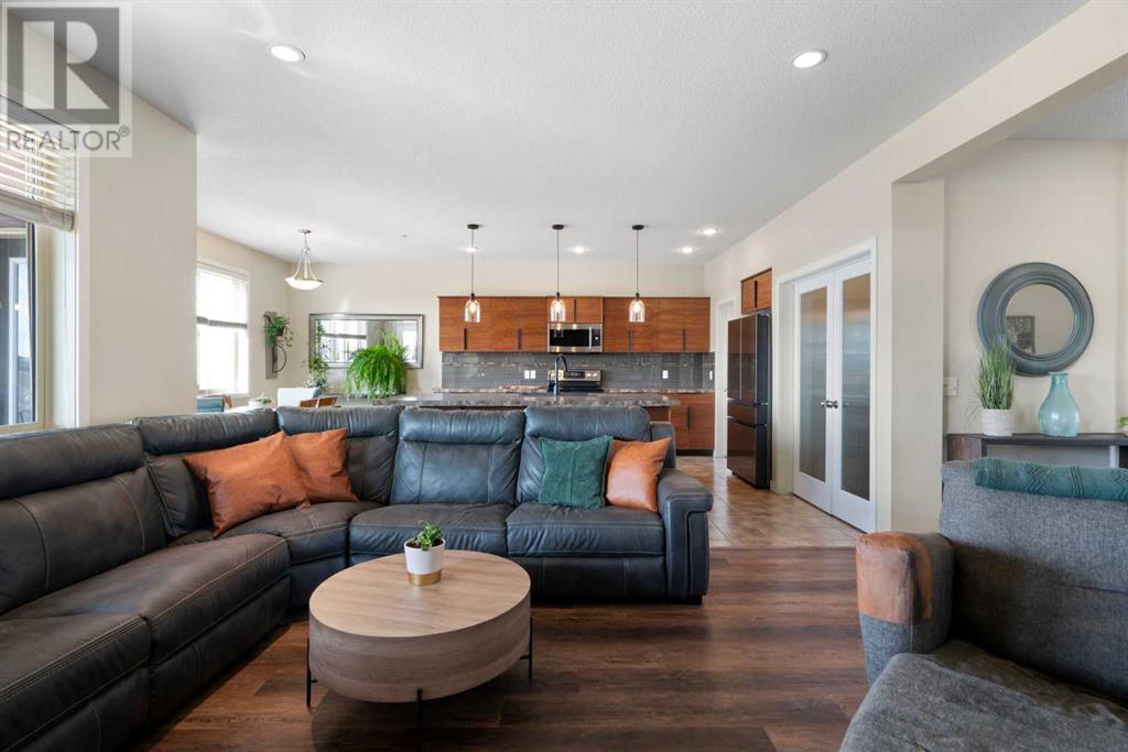 Property at 221 Muirfield Boulevard image 5