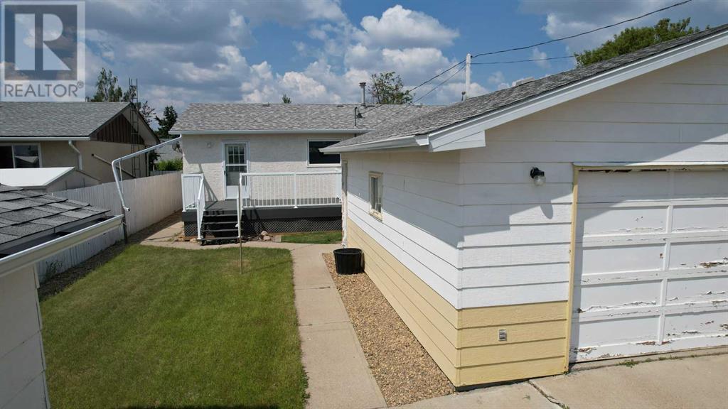 604 3 Street E, Hanna, Alberta  T0J 1P0 - Photo 32 - A2228966