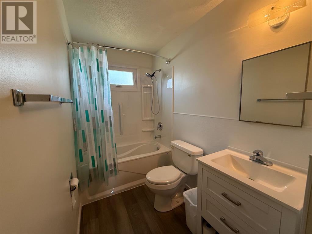 604 3 Street E, Hanna, Alberta  T0J 1P0 - Photo 13 - A2228966