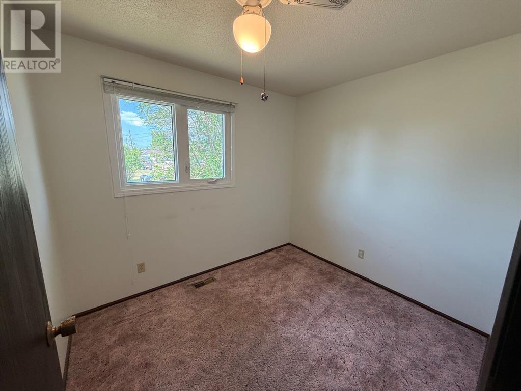 604 3 Street E, Hanna, Alberta  T0J 1P0 - Photo 14 - A2228966