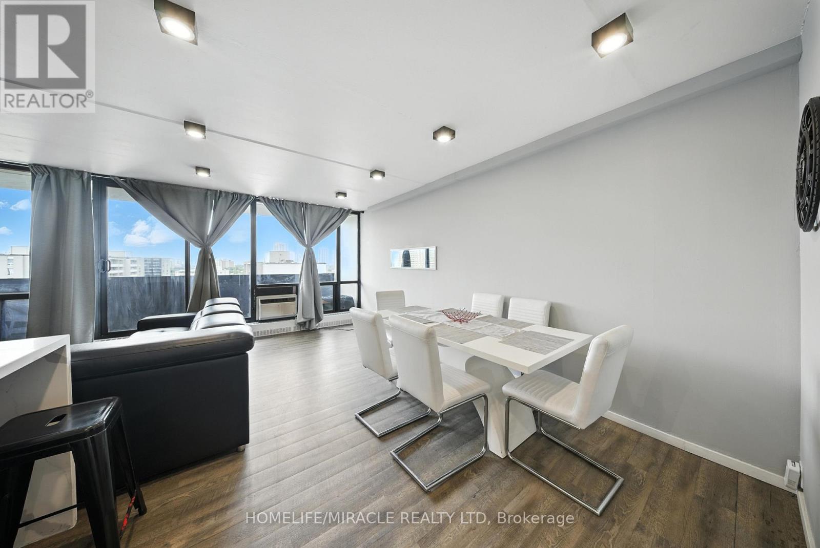1212 - 2 Glamorgan Avenue, Toronto, Ontario  M1P 2M8 - Photo 7 - E12321593