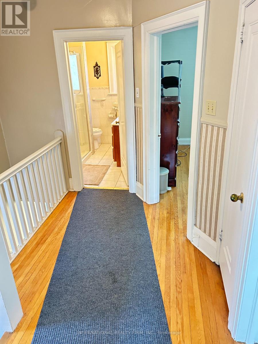 419 Mortimer Avenue, Toronto, Ontario  M4J 2E8 - Photo 19 - E12162055