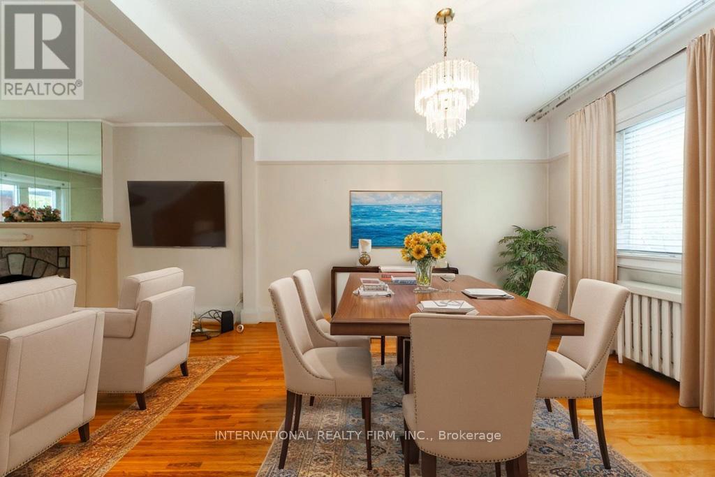 419 Mortimer Avenue, Toronto, Ontario  M4J 2E8 - Photo 7 - E12162055