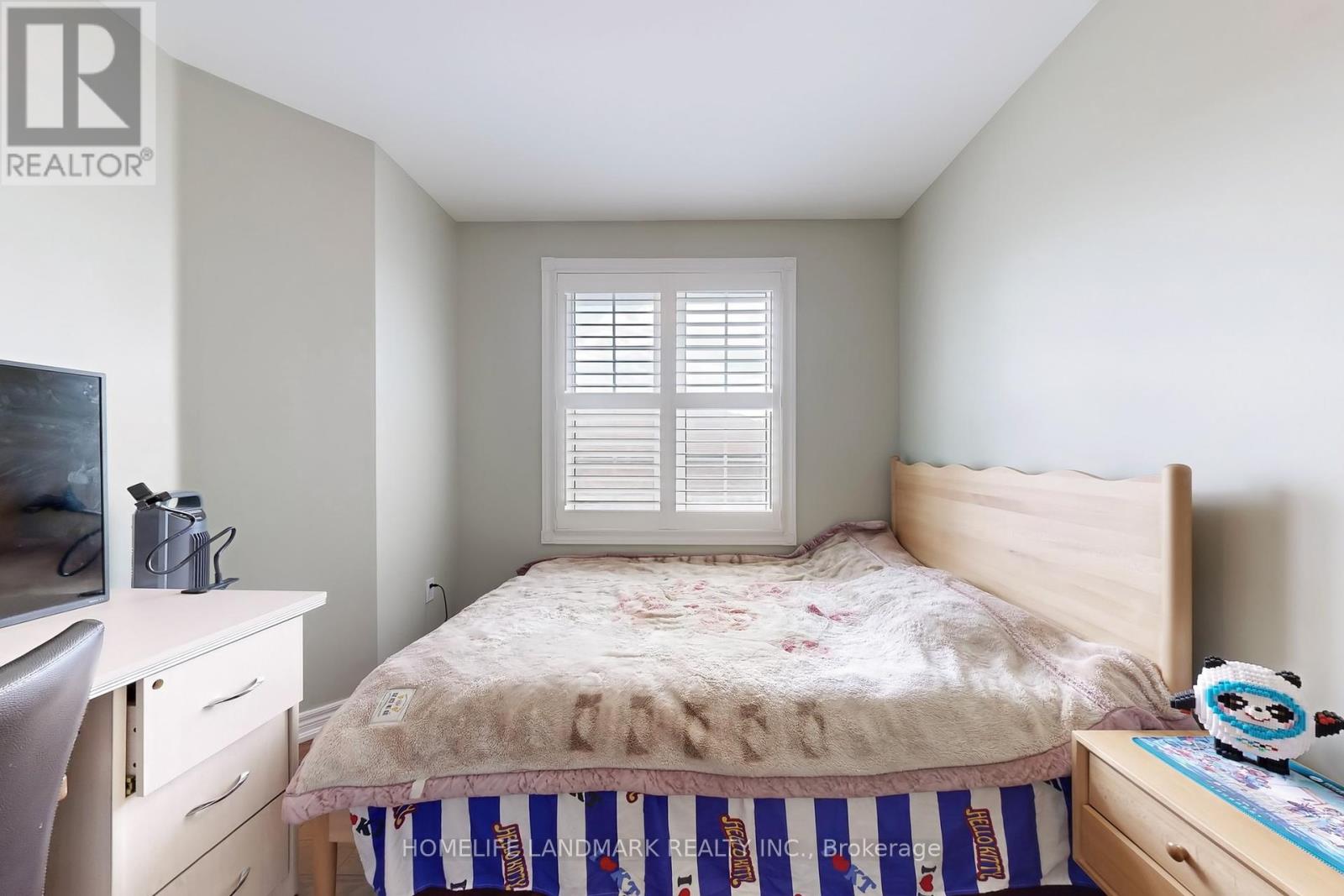 72 Branstone Road, Toronto, Ontario  M6E 4E4 - Photo 33 - W12321594