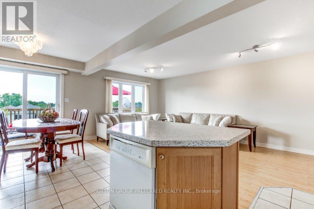 187 Hollyridge Crescent, Kitchener, Ontario  N2N 3N4 - Photo 6 - X12321602