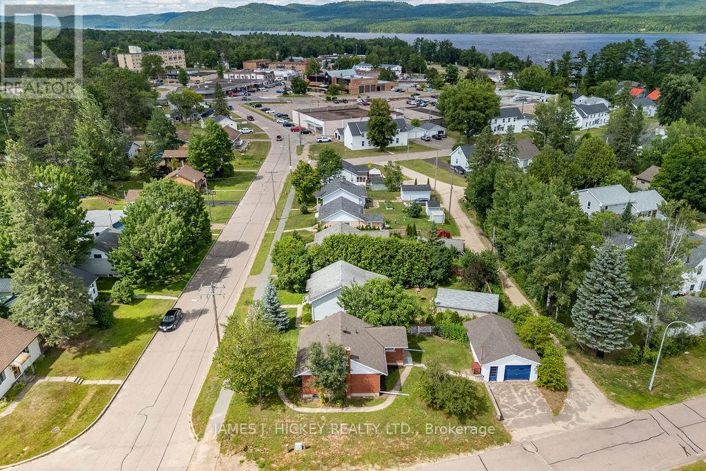 31 Glendale Avenue, Deep River, Ontario  K0J 1P0 - Photo 31 - X12321622