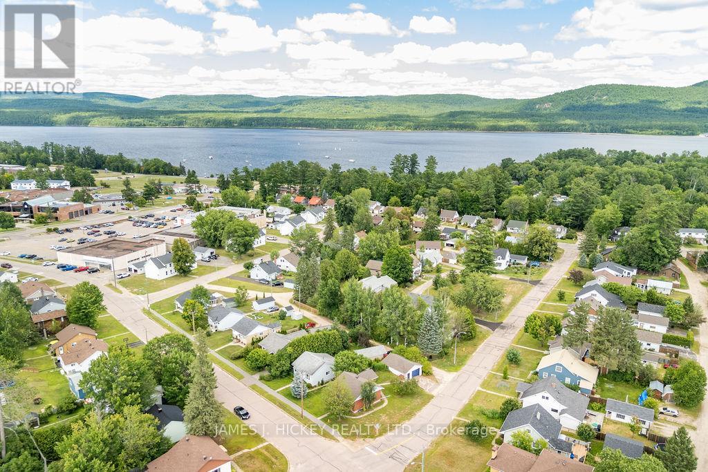 31 Glendale Avenue, Deep River, Ontario  K0J 1P0 - Photo 38 - X12321622