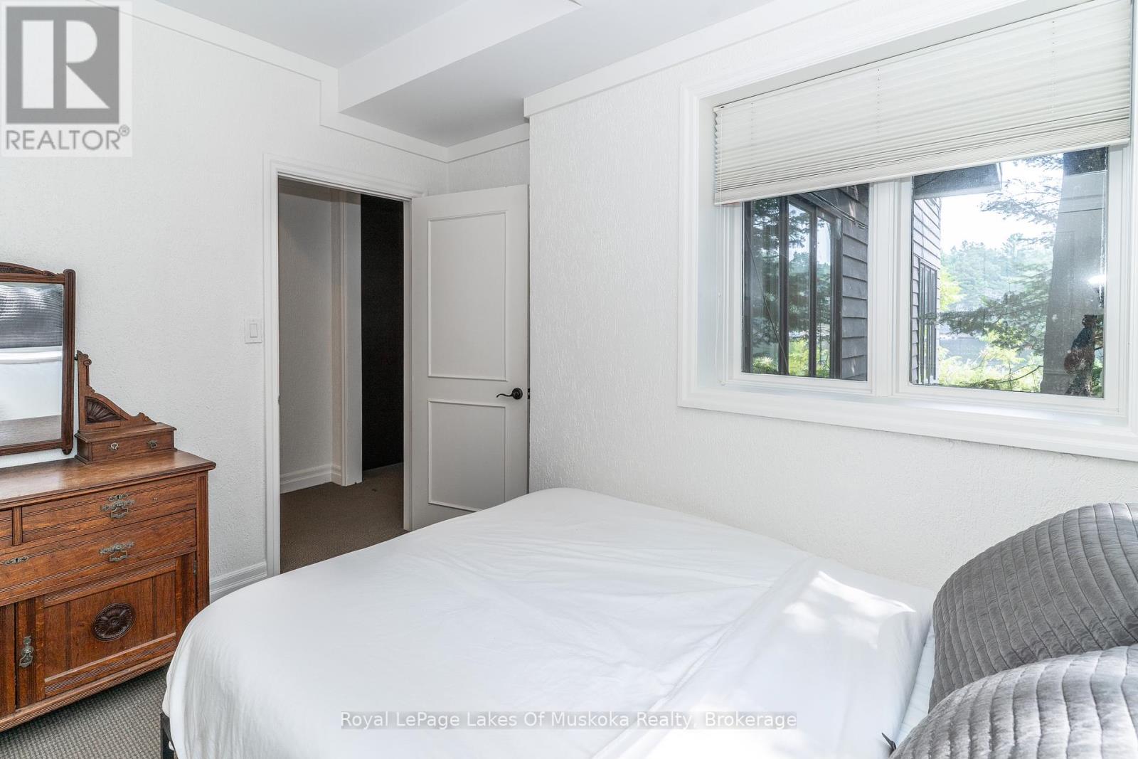 51 Pinetree Road, Gravenhurst, Ontario  P1P 1R2 - Photo 28 - X12321603