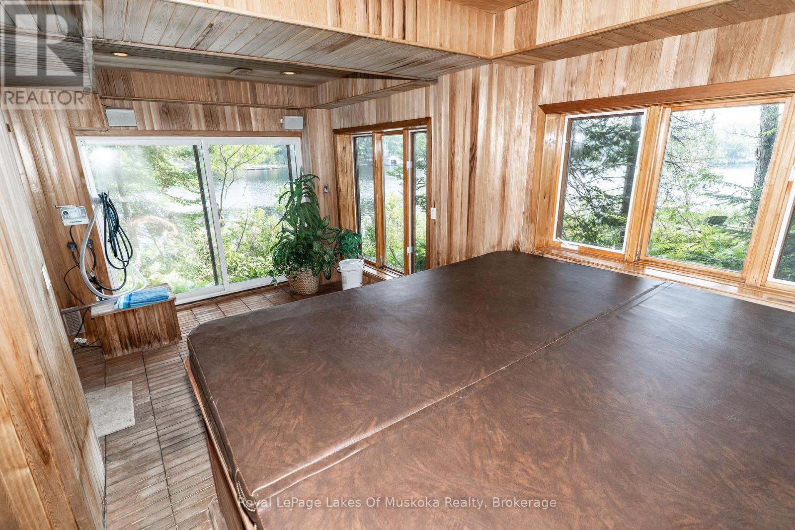 51 Pinetree Road, Gravenhurst, Ontario  P1P 1R2 - Photo 34 - X12321603