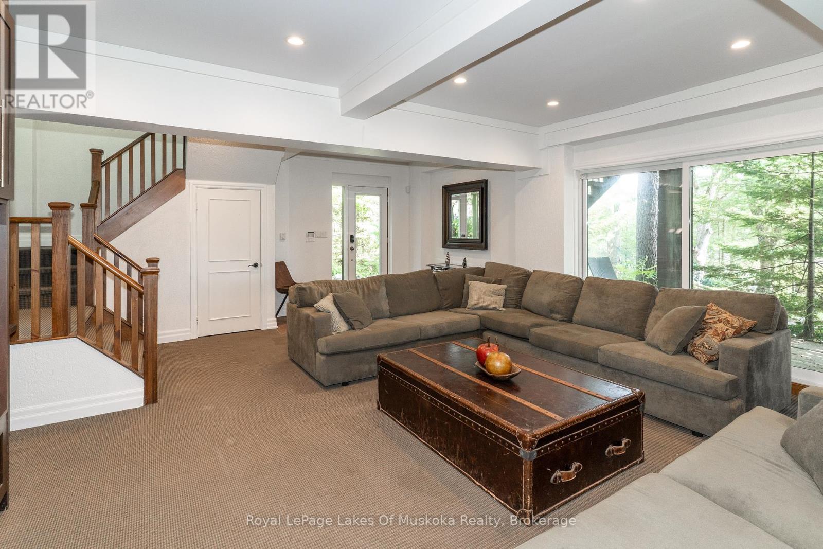 Property at 51 PINETREE ROAD image 5