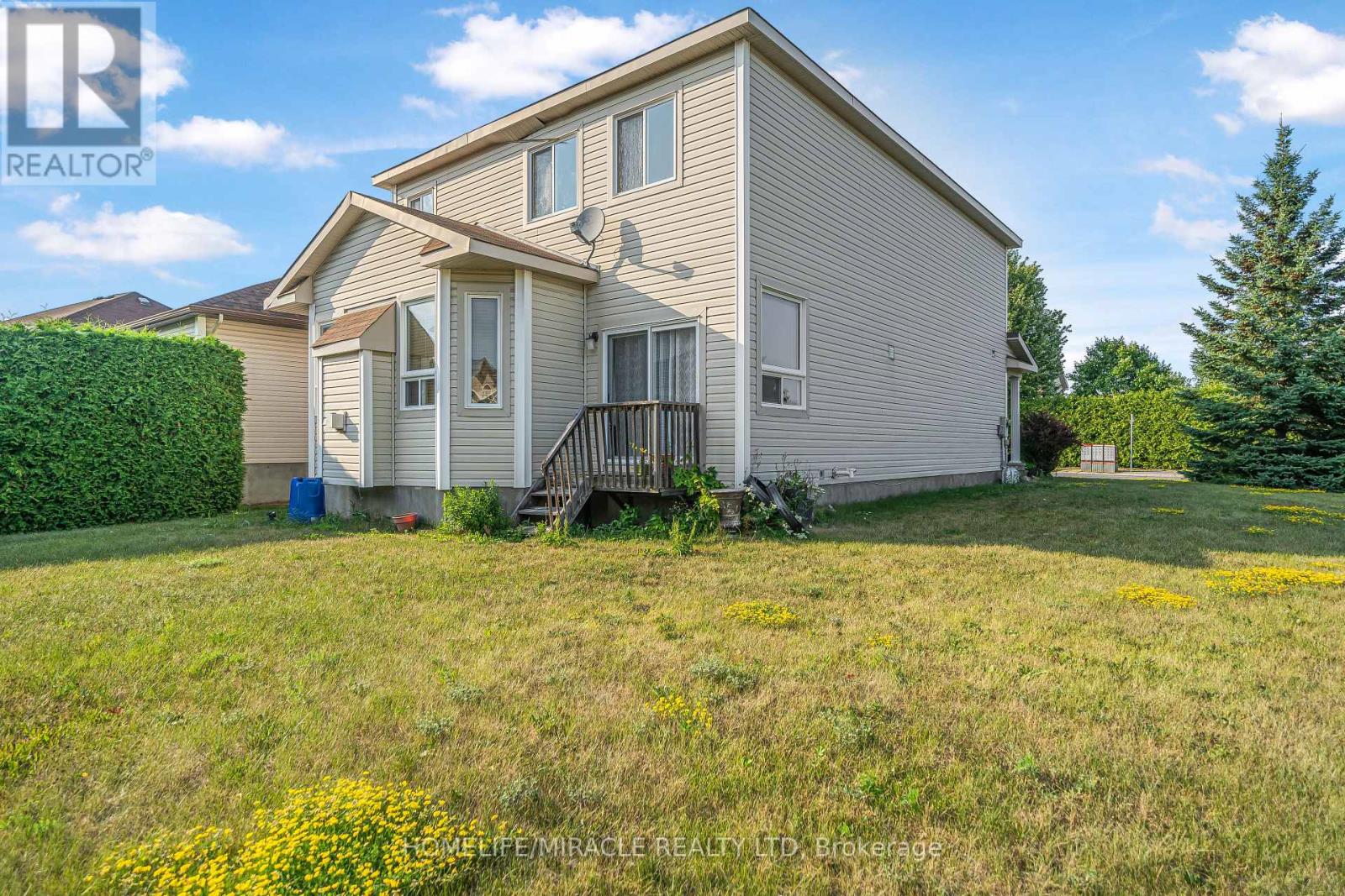 356 West Ridge Drive, Ottawa, Ontario  K2S 2G8 - Photo 4 - X12321597
