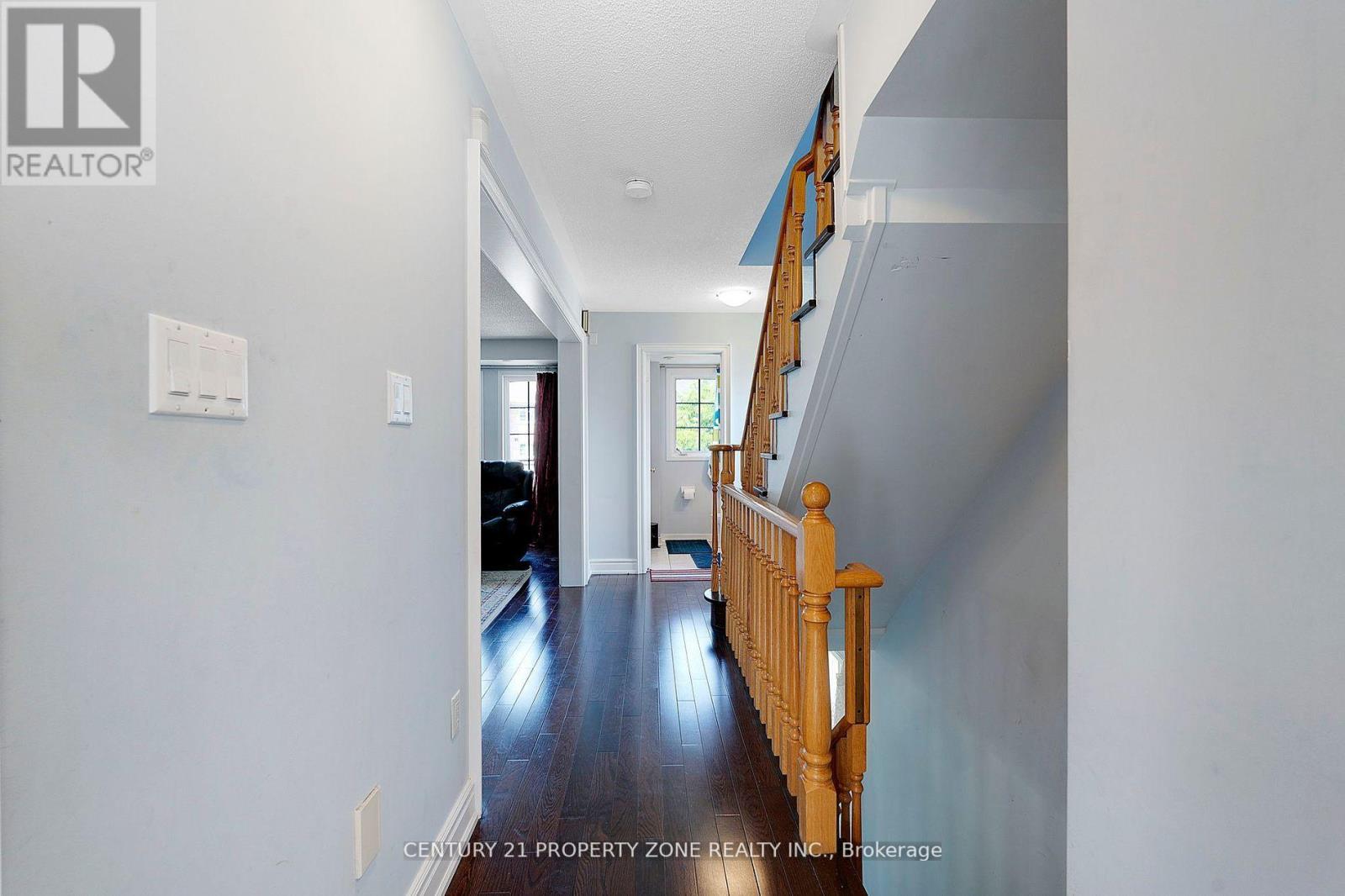 28 Seminoff Street, Toronto, Ontario  M1L 0B1 - Photo 11 - E12320807