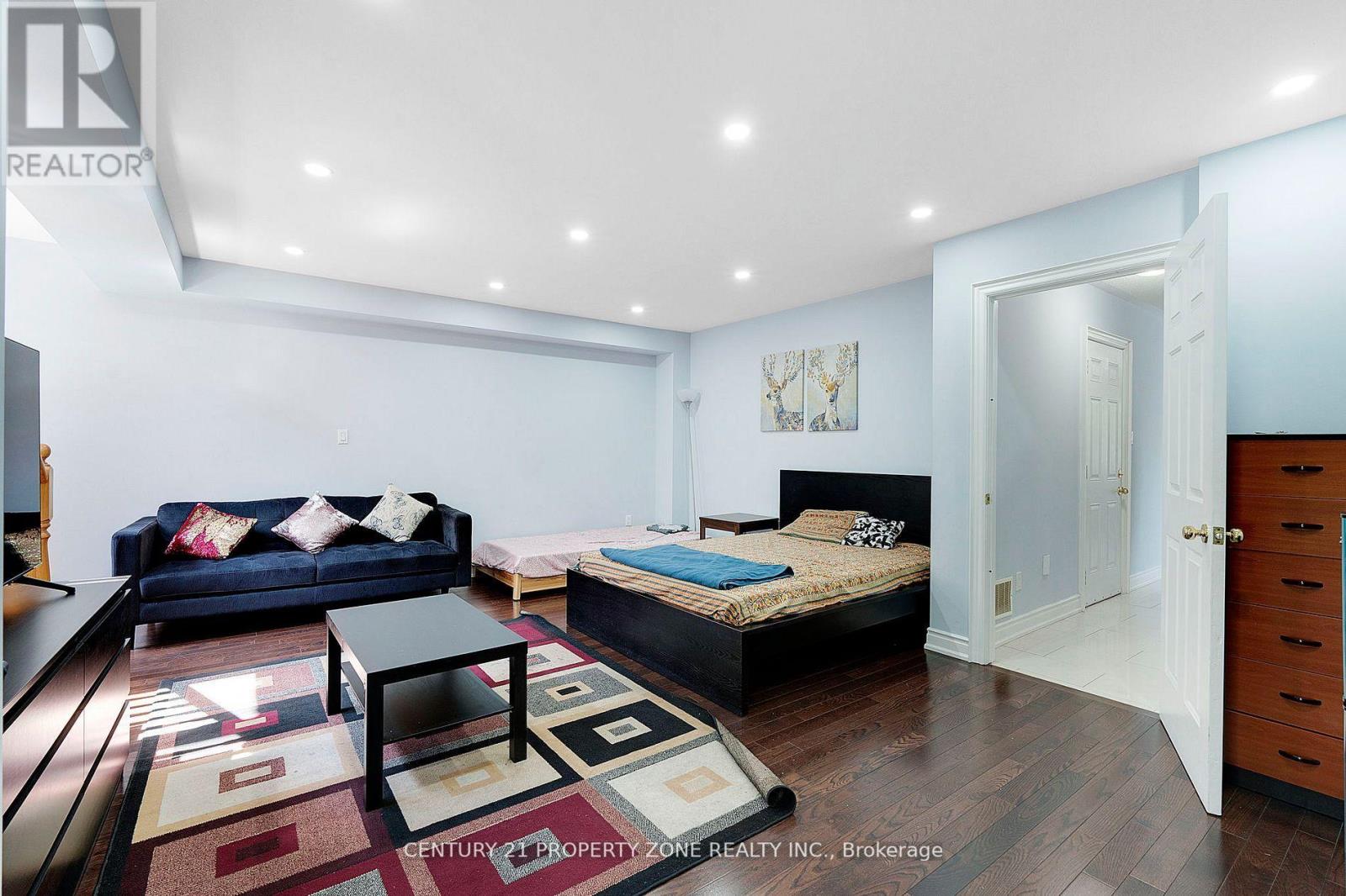 28 Seminoff Street, Toronto, Ontario  M1L 0B1 - Photo 10 - E12320807