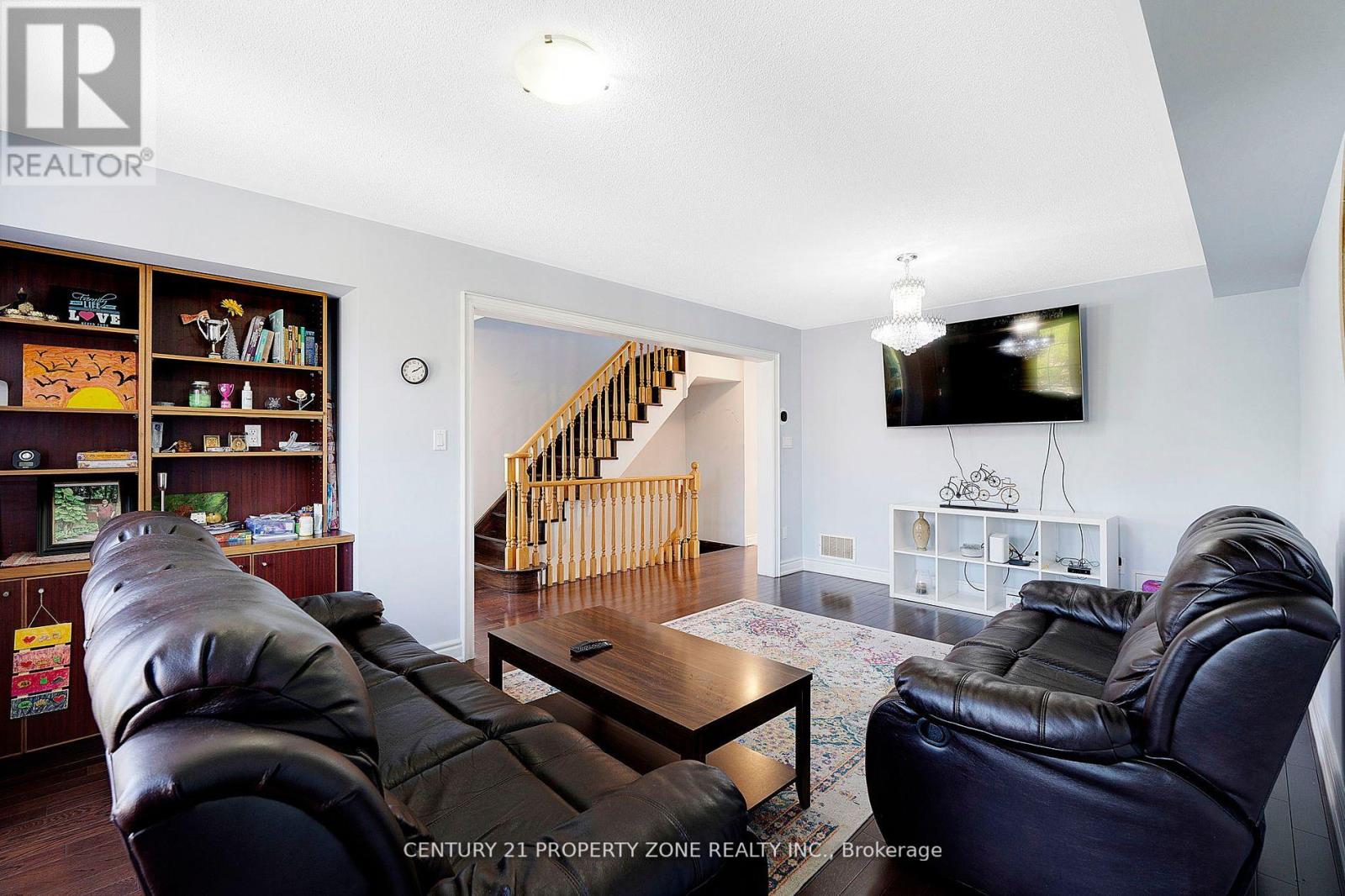 28 Seminoff Street, Toronto, Ontario  M1L 0B1 - Photo 12 - E12320807